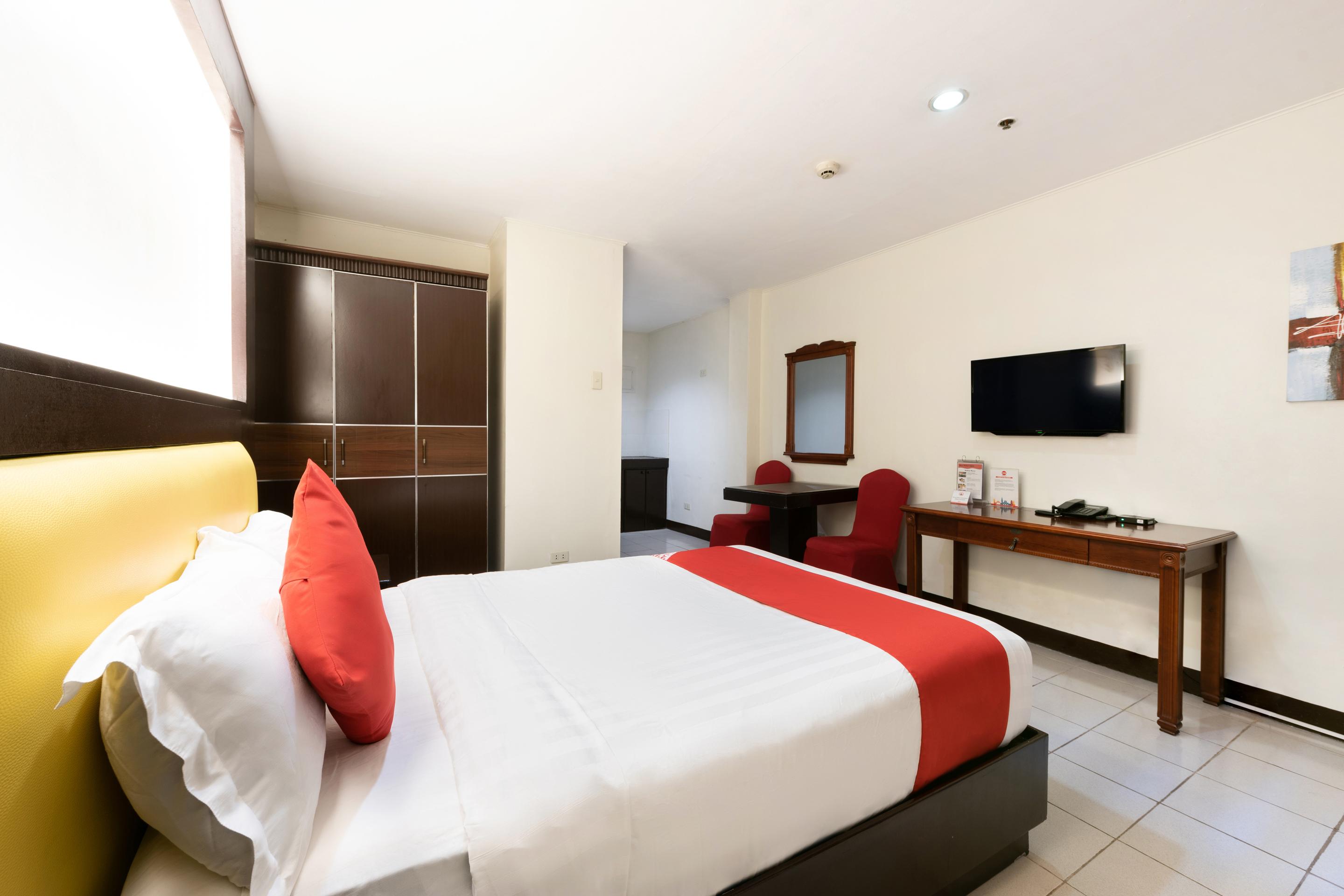 Oyo 115 Northridge Mansions Hotel Quezon City Exterior photo