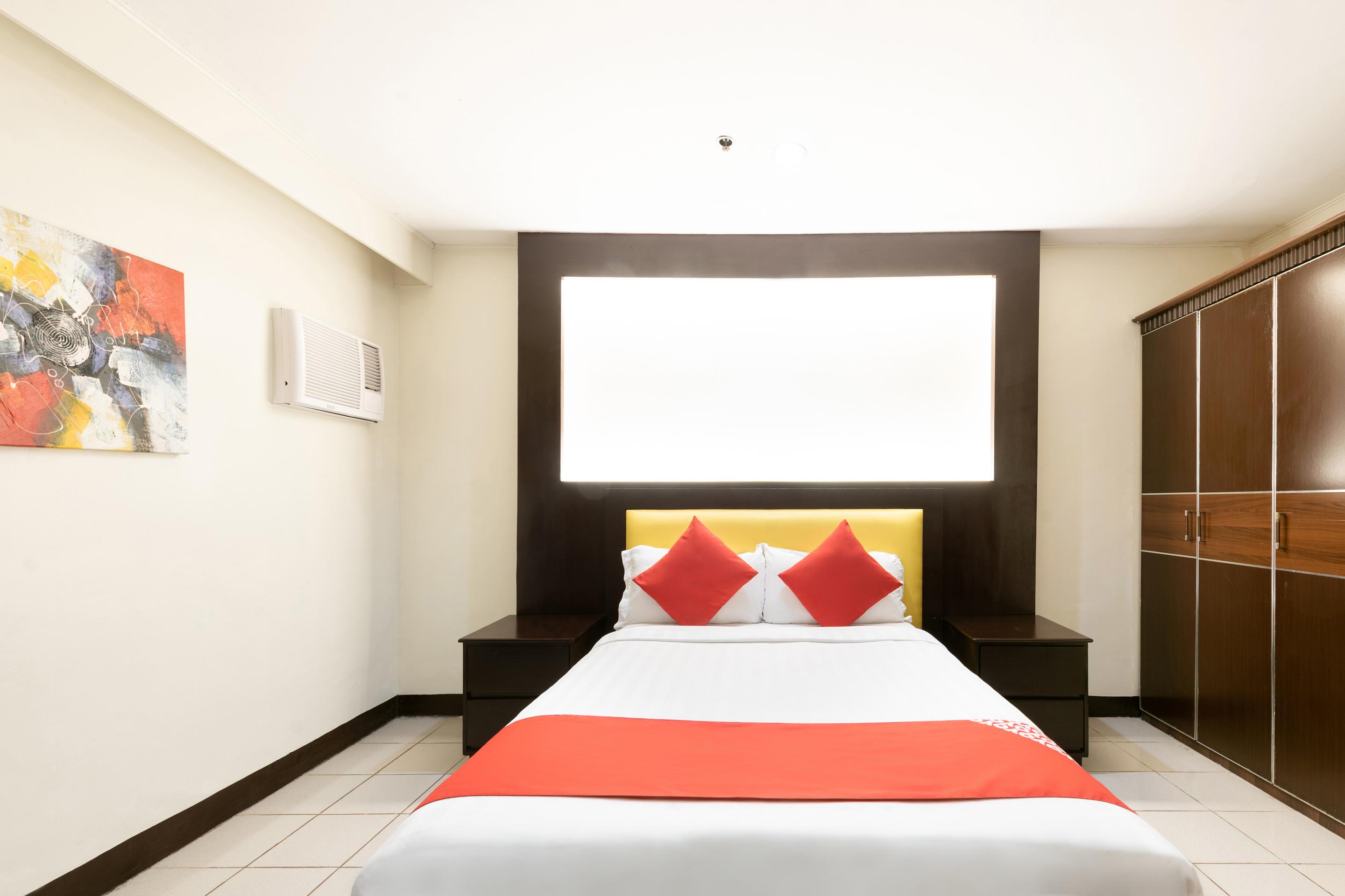 Oyo 115 Northridge Mansions Hotel Quezon City Exterior photo