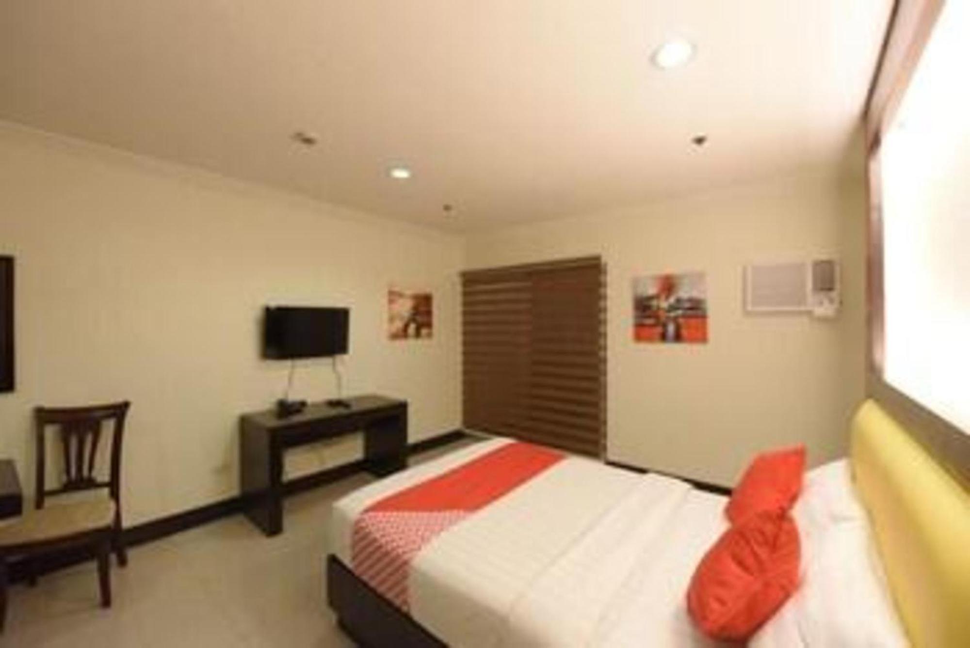 Oyo 115 Northridge Mansions Hotel Quezon City Exterior photo