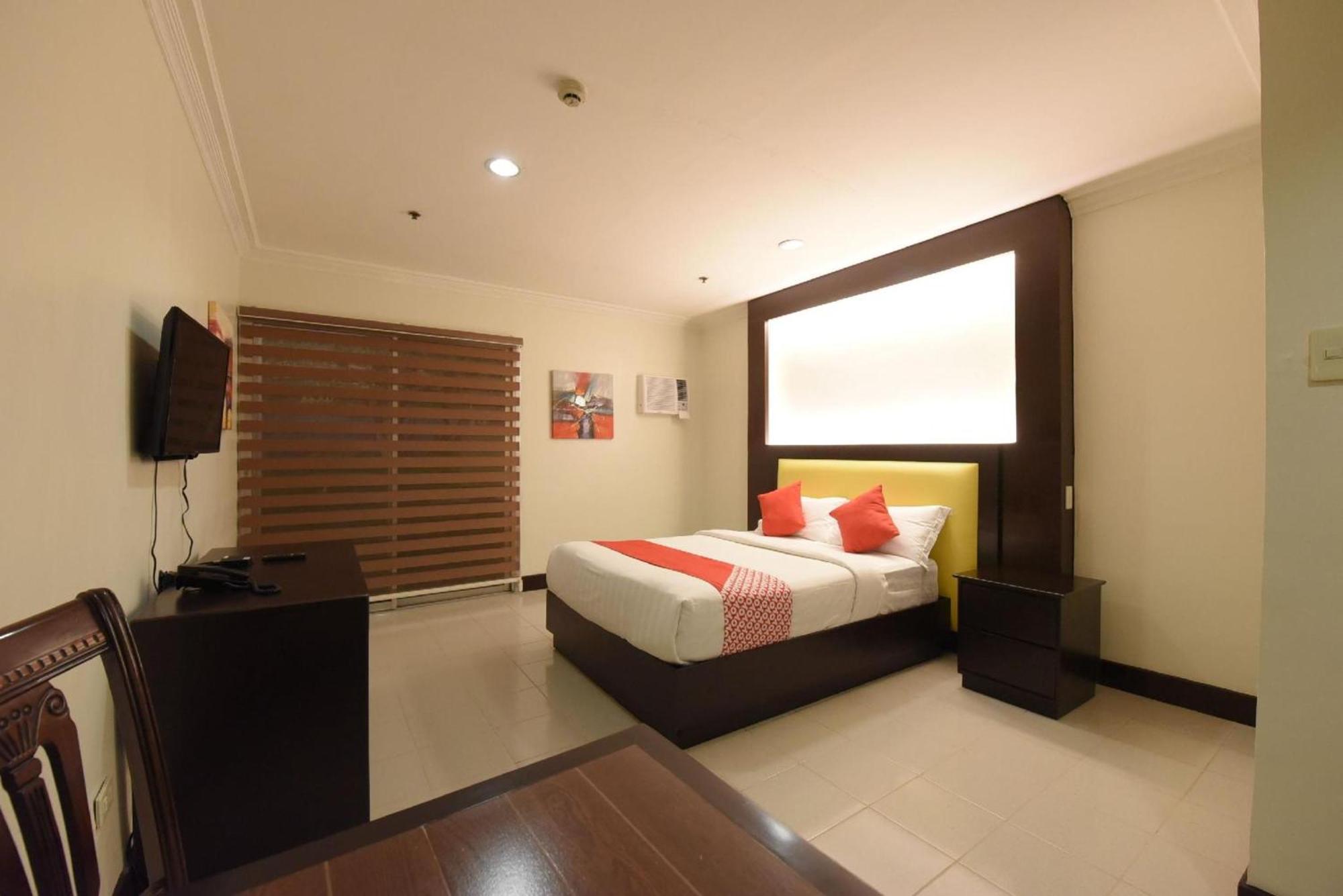 Oyo 115 Northridge Mansions Hotel Quezon City Exterior photo
