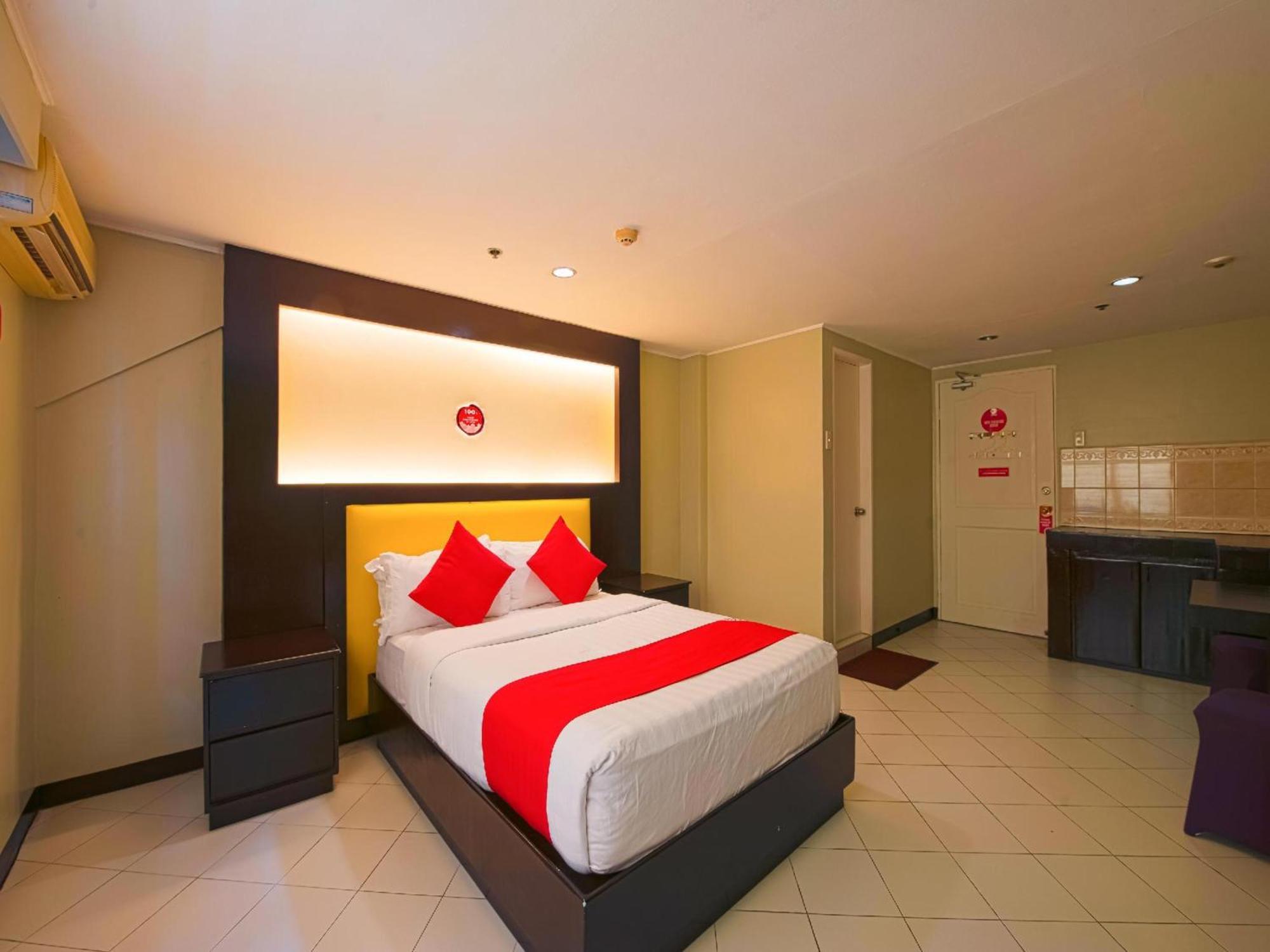 Oyo 115 Northridge Mansions Hotel Quezon City Exterior photo