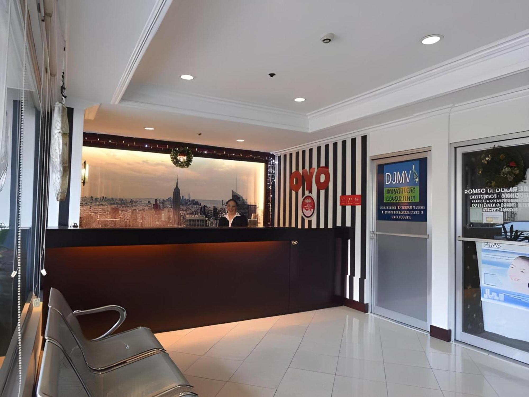 Oyo 115 Northridge Mansions Hotel Quezon City Exterior photo